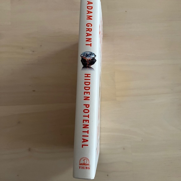 Hidden Potential: The Science of Achieving Greater Things by Adam Grant NEW BOOK - Picture 2 of 8